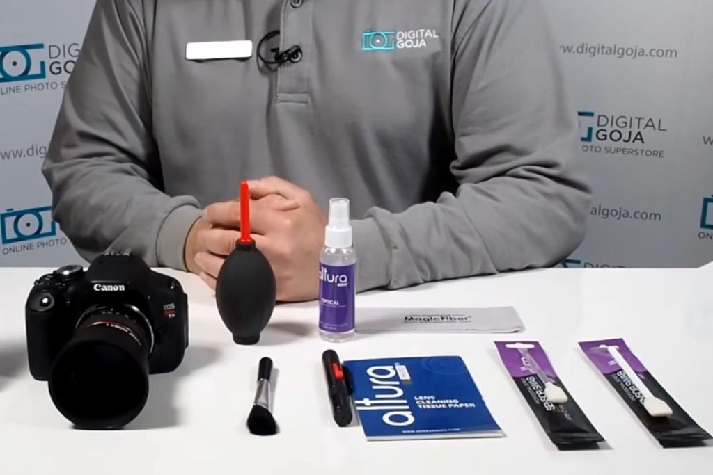 Camera cleaning kit