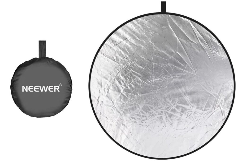 Light reflector