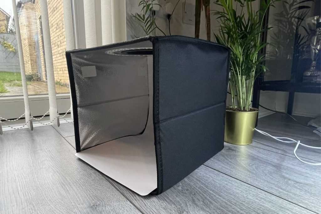 Portable lightbox studio