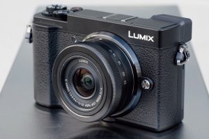 Panasonic Lumix DC-GX9